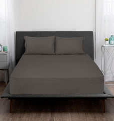 ROYALE LINENS 300 Thread Count 100% Long Staple Combed Cotton Sheet Set - 4 Piece Bed Sheet 1 Fitted Sheet, 1 Flat Sheet, 2 Pillow Case - Breathable, Cool & Crisp Percale Sheet Set ( Grey)