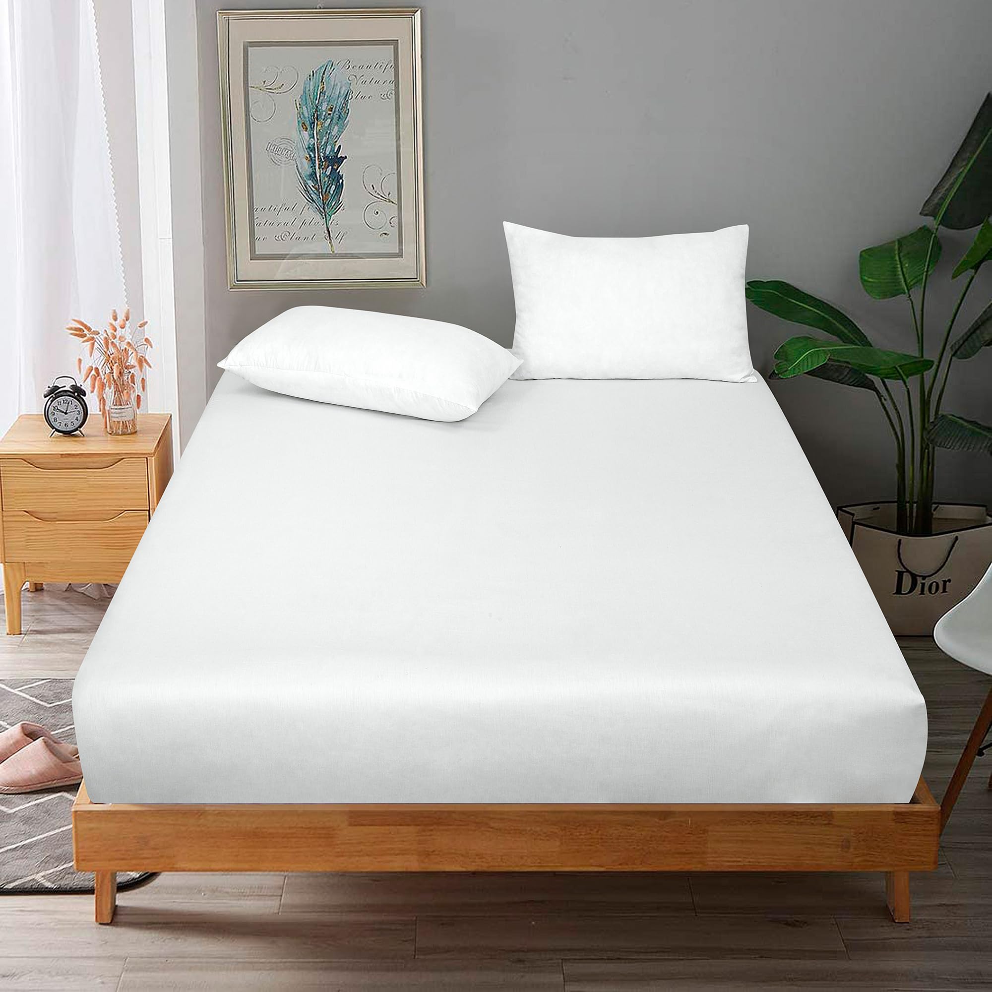 ROYALE LINENS 300 Thread Count 100% Long Staple Combed Cotton Fitted Sheet - Super Soft Deep Pocket Bottom Sheet - White Fitted Sheet  -Fitted Sheet Only - Elastic Sheet (White)