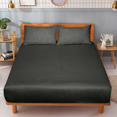 ROYALE LINENS 300 Thread Count 100% Long Staple Combed Cotton Fitted Sheet - Super Soft Deep Pocket Bottom Sheet - Black Fitted Sheet - Fitted Sheet Only - Elastic Sheet (Black)