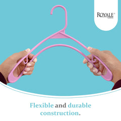 ROYALE Plastic Hangers 20 Pack - Pink Plastic Hangers - Clothes Hanger With Hooks – Heavy Duty Space Saving Coat Hangers Ideal For Everyday Use For Tops, Skirt, Dress, Shirts, Pants (20 Pack, Pink)