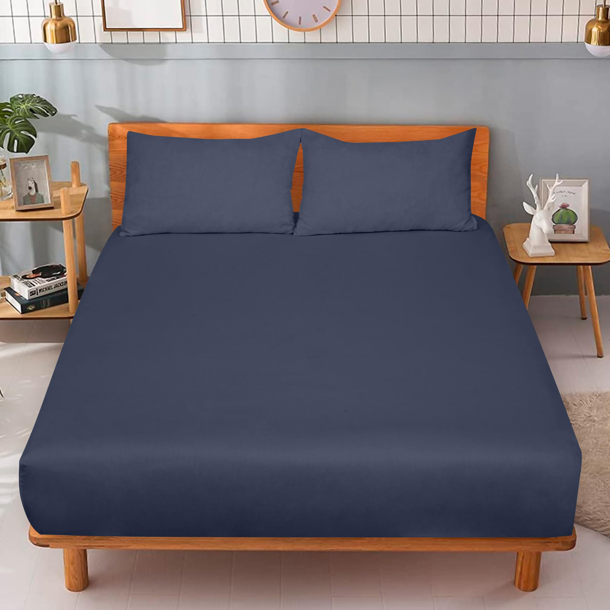 Royale Linens 300 Thread Count 100% Long Staple Combed Cotton Fitted Sheet - Super Soft Deep Pocket Bottom Sheet - Navy Fitted Sheet Queen Size -Queen Fitted Sheet Only - Elastic Sheet (Queen, Navy)