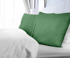 Royale Linens Queen Pillowcase Set of 2 - Bed Pillow Cover - 20" x 30" - Pillowcases - 1800 Brushed Microfiber, Wrinkle & Fade Resistant - Soft & Cozy- Queen Size Pillow Case (Queen, Hunter Green)