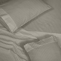 ROYALE LINENS 300 Thread Count 100% Long Staple Combed Cotton Printed Sheet Set - 4 Piece Queen Bed Sheet - 1 Fitted Sheet, 1 Flat Sheet, 2 Pillow case - Cool & Crisp Sheet Set (Queen, Stripe Silver)